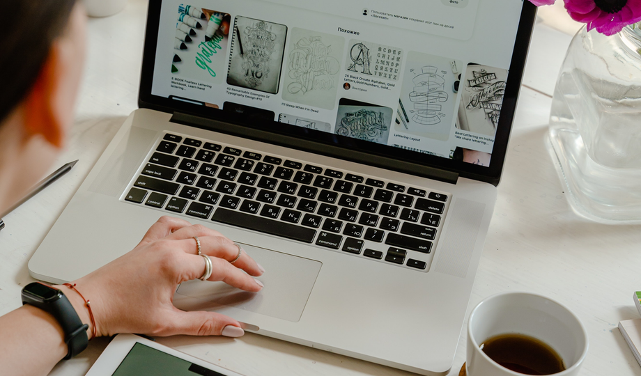 Professional 3D Photoshop software training.