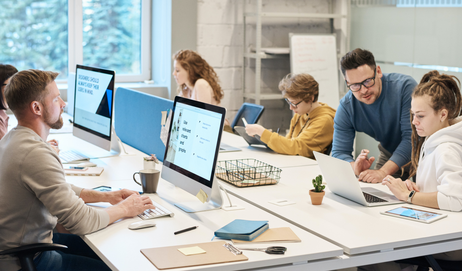 Professional 3D Photoshop software training.